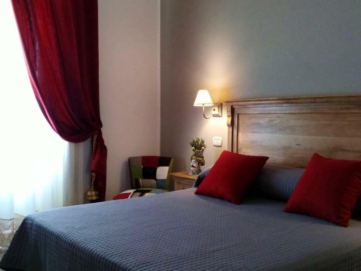 Residenza Ponente Bed & Breakfast Syracuse Luaran gambar
